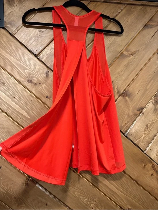 Under Armour Women's Red Performance Racerback Tank Mesh - Picture 5 of 6